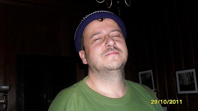 2011-10-29 22-13-10